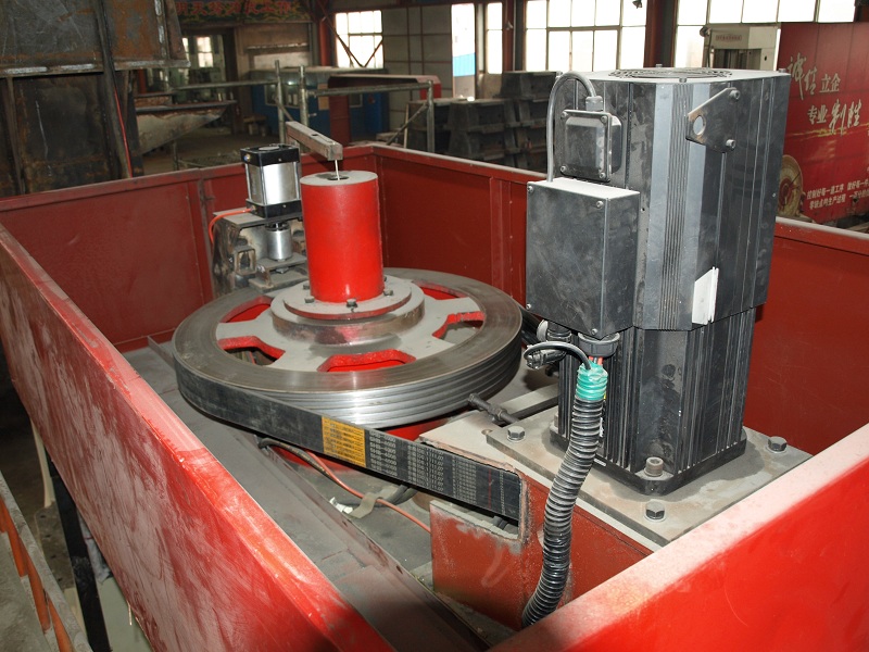 flywheel and servomotor in NC press